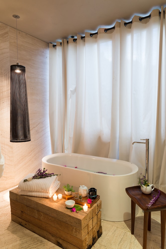 Studio Suite - Photo 3