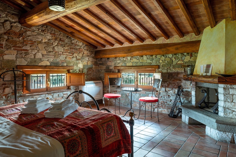 Standard Small Attic