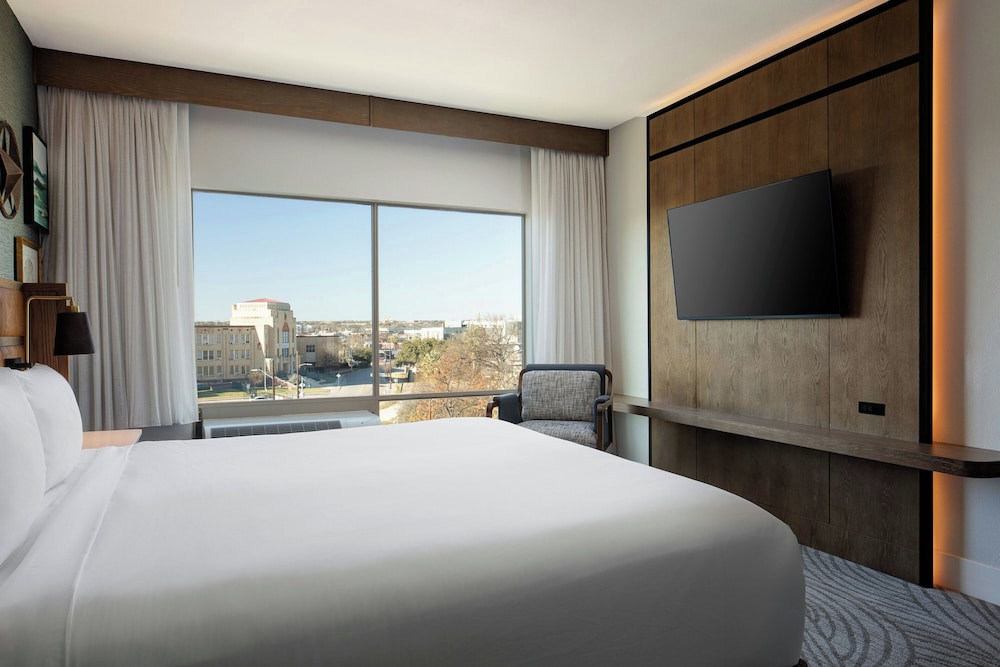 Presidential Suite, 1 Bedroom, City View photo 2