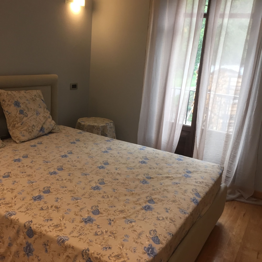 Comfort Double Room (Iris) photo 2