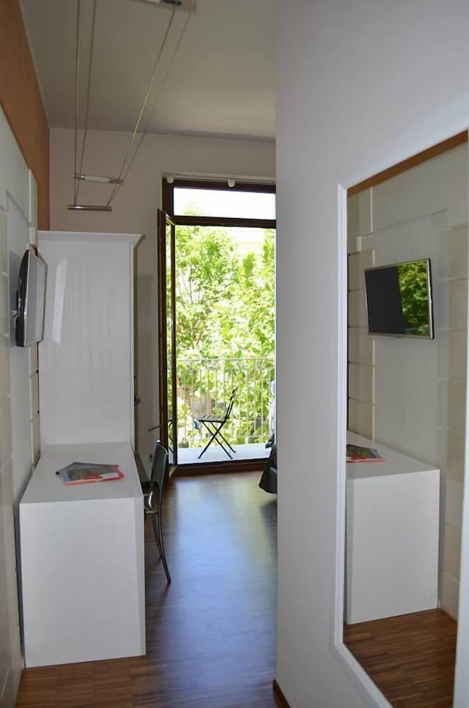 Deluxe Double Room, Balcony photo 3
