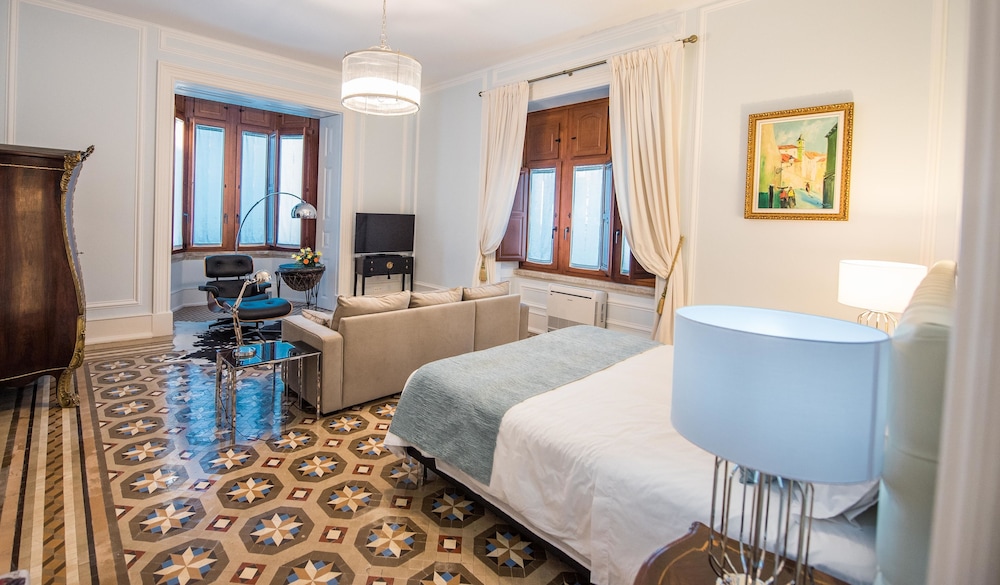 Superior Quadruple Room photo 2