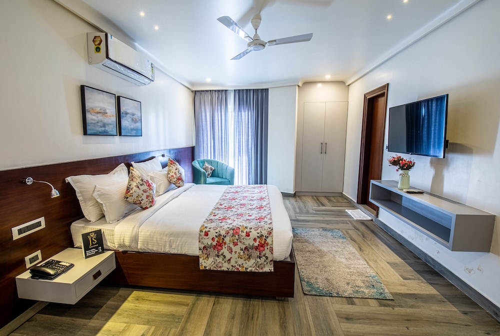 Executive Room - Photo 3