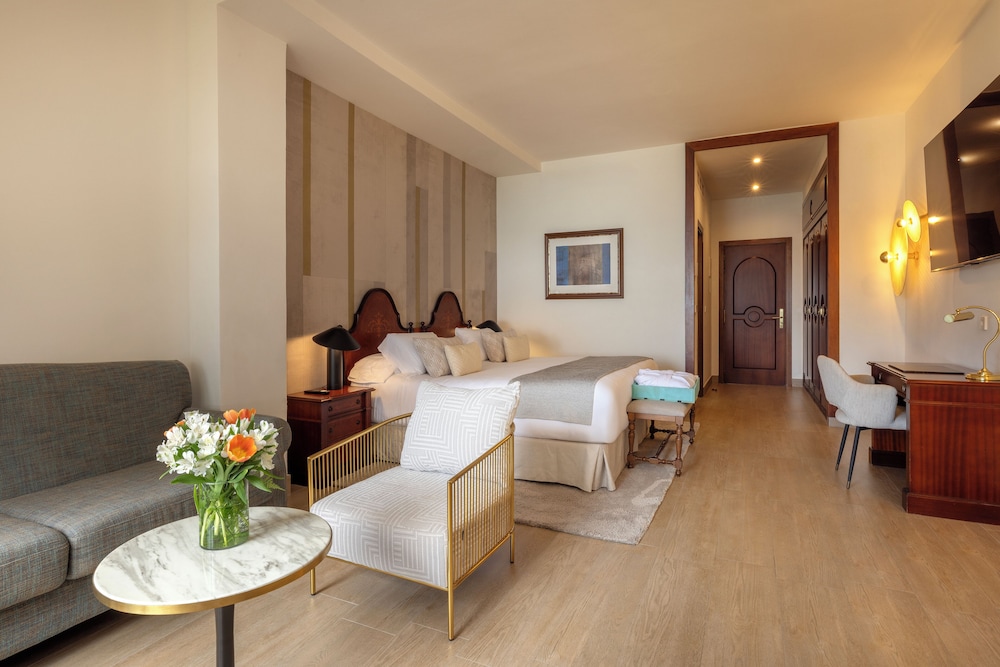 Classic Double Room, Sea View - Photo 7