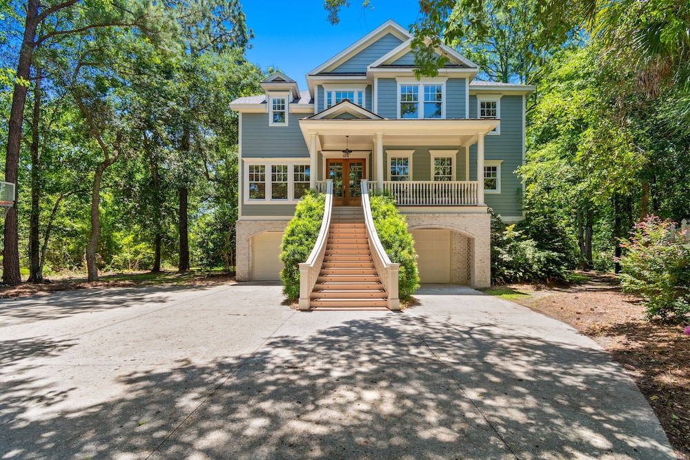 Elite House