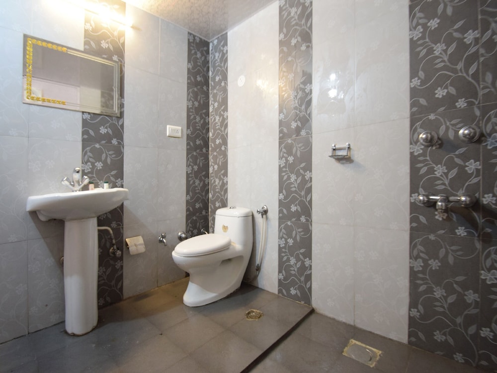 Double Or Twin Room photo 2