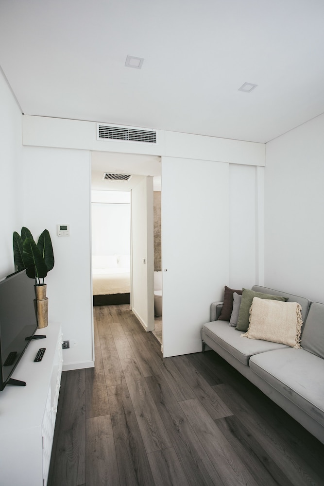 Executive Apartment, 1 Bedroom, Pool Access photo 1
