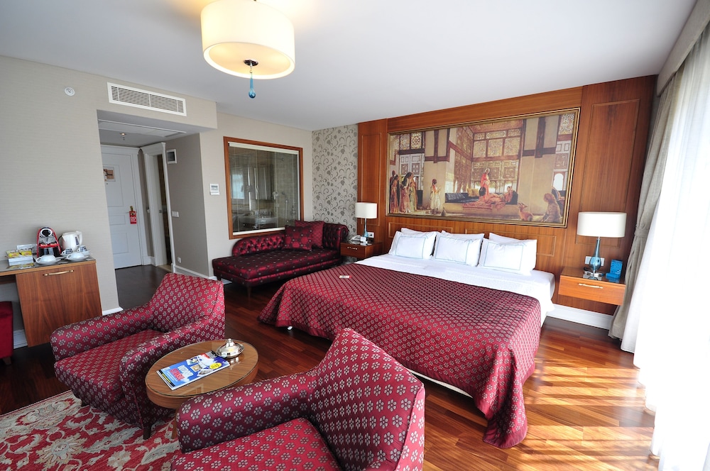 Deluxe Double Room, 1 King Bed, Sea View - Photo 1