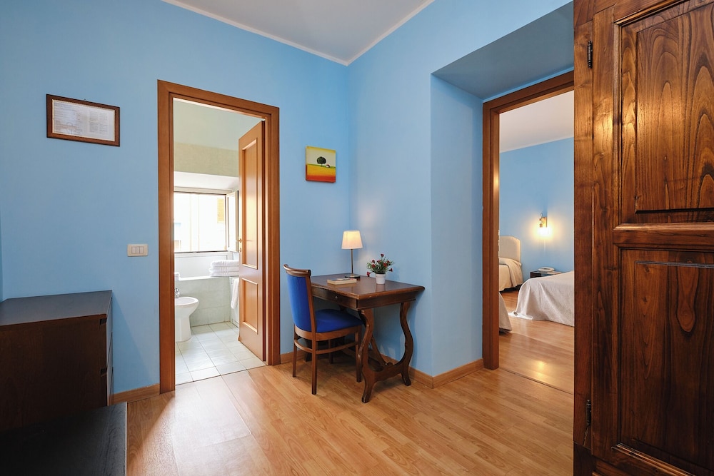 Family Quadruple Room photo 2