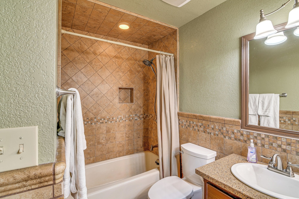 House (Multiple Bedrooms) photo 2