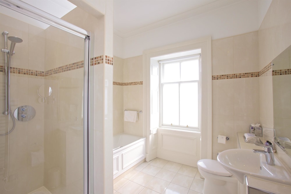 Superior Suite, 1 Double Bed (Super Deluxe Suite) photo 3