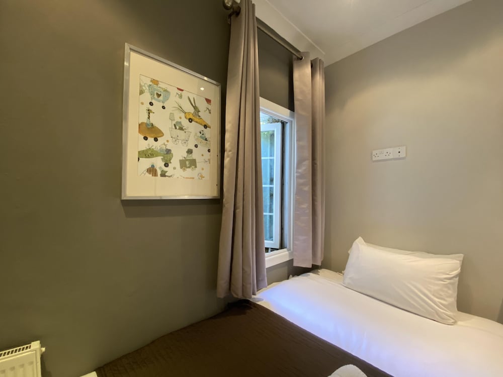 Economy Double Room photo 1