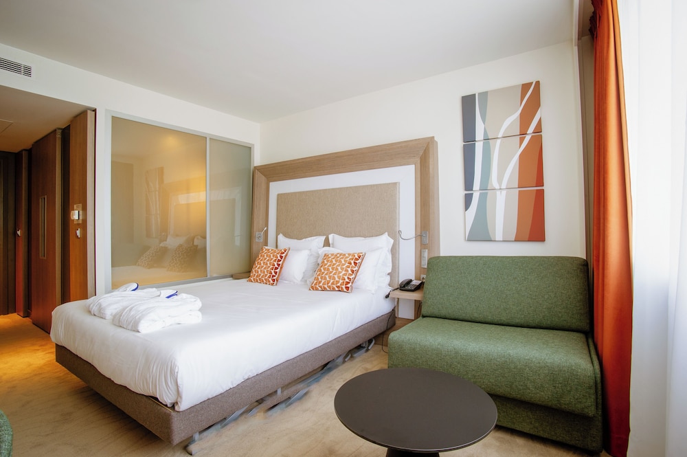 Executive Room, 1 Double Bed with Sofa bed, River View - Photo 4