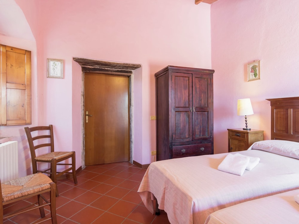 Classic House, 2 Bedrooms photo 1