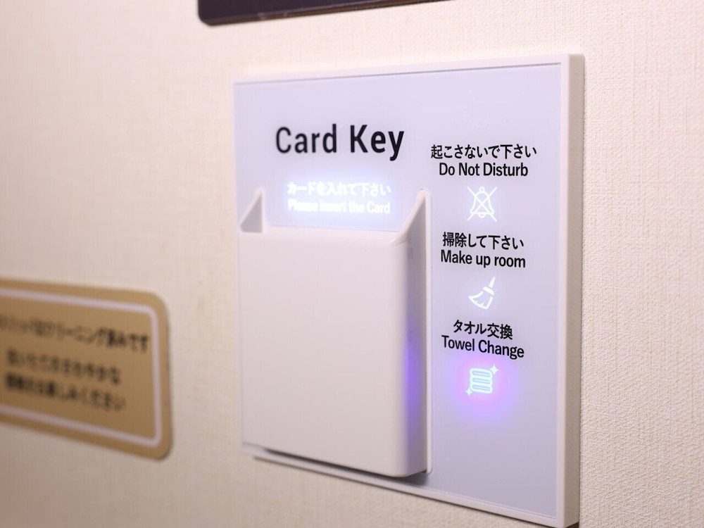 Deluxe Queen Room, Non-smoking (22.0 sqm) - Photo 2