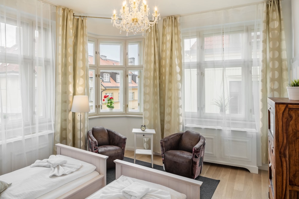 Triple Room, 1 Bedroom, Kitchenette photo 2