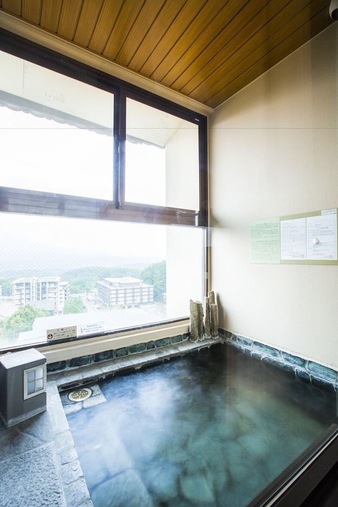 Deluxe Twin with Private Onsen (Non Smoking) photo 3