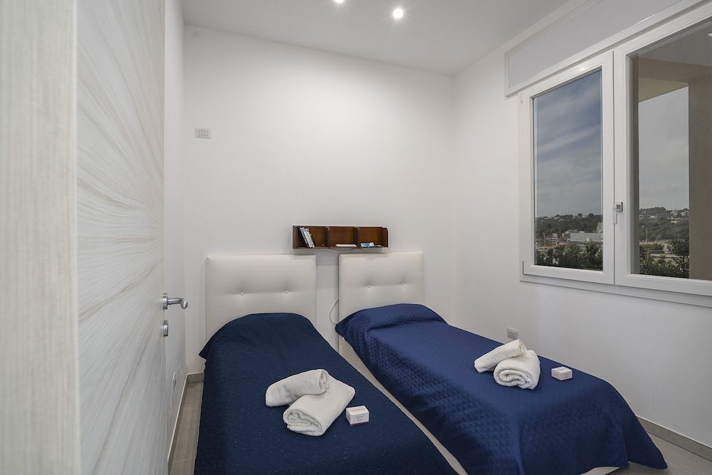 Standard Apartment, 2 Bedrooms, Sea Facing (Villa Blu Panoramica Trilo Sea View)
