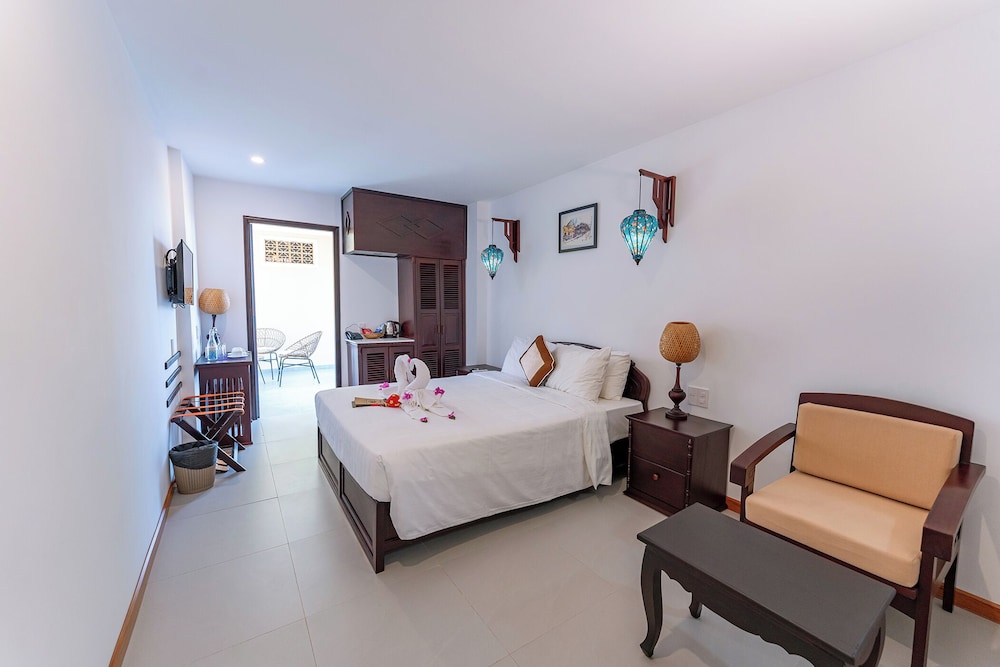 Deluxe Double Room - Photo 32