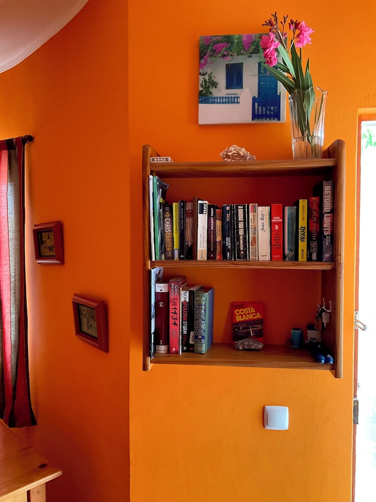 Apartment, Multiple Bedrooms, Smoking, Balcony photo 3