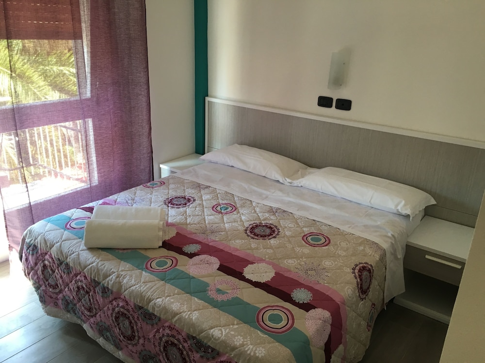 Double or Twin Room photo 2