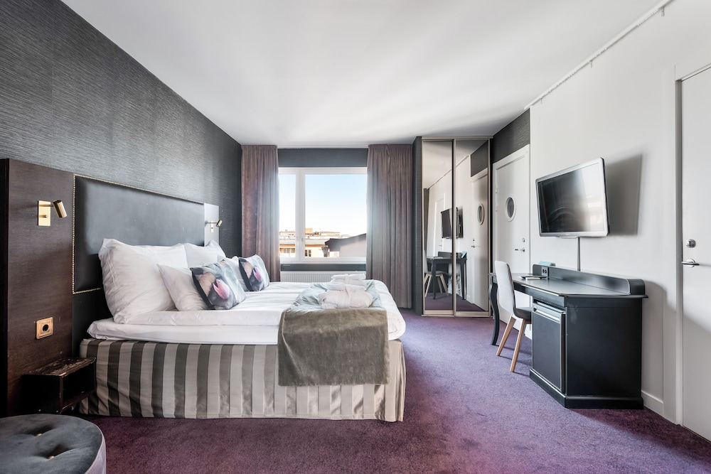 Junior Suite, 1 Double Bed (Includes A Light Evening Meal)