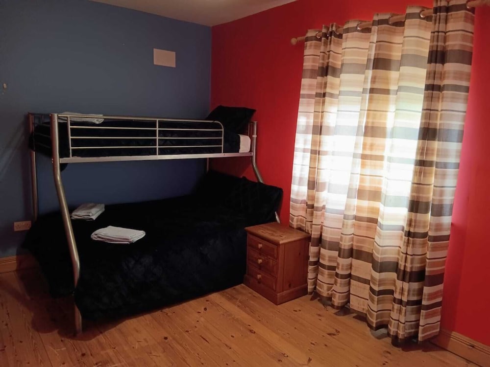 Classic Triple Room, Garden View photo 1