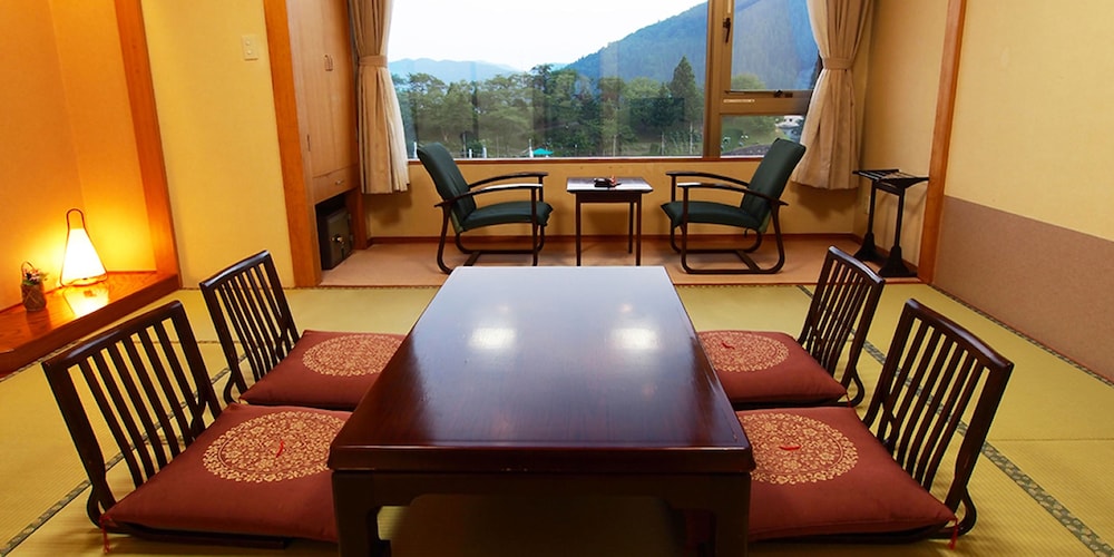 Japanese Style Quadruple Room