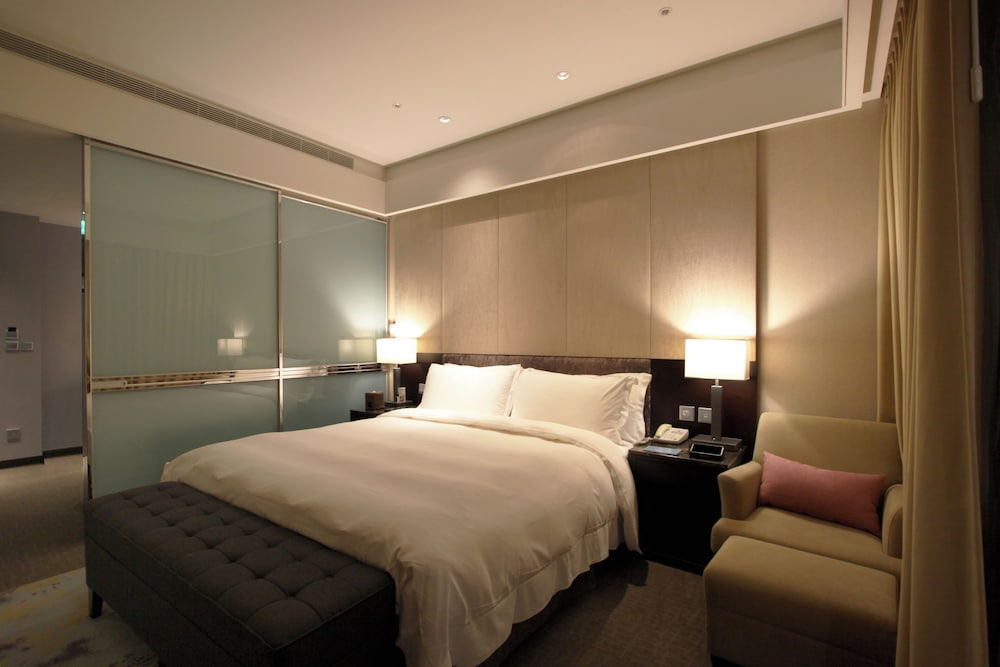 Junior Suite, 1 Double Bed with Sofa bed