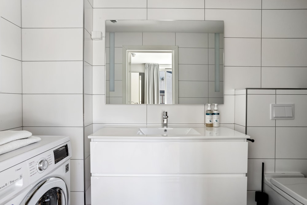 1 Bedroom Apartment - Photo 6