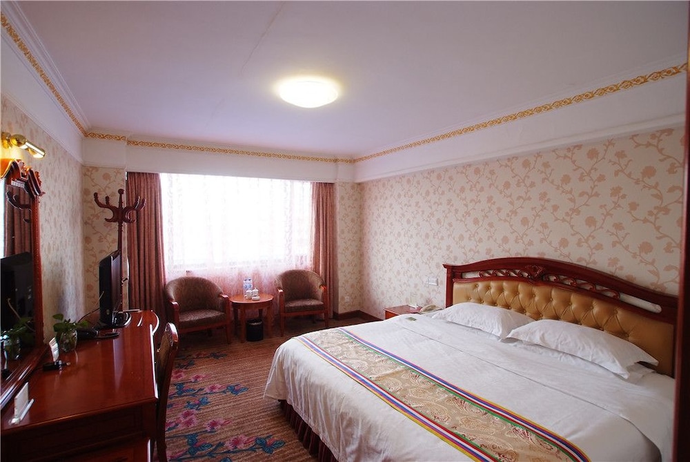 Deluxe Suite photo 2
