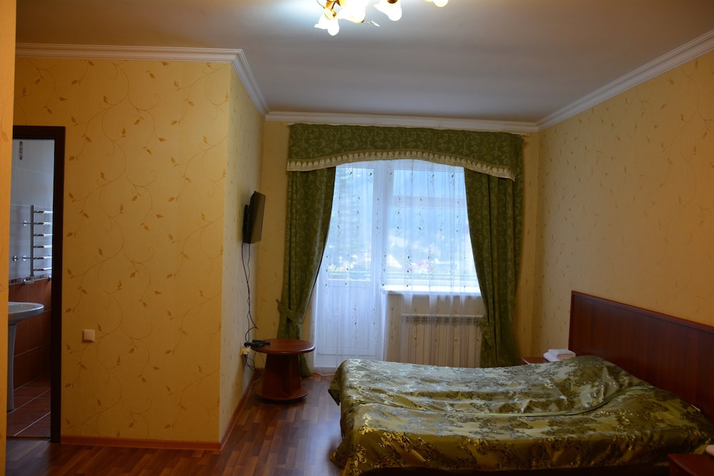 Standard Triple Room photo 3