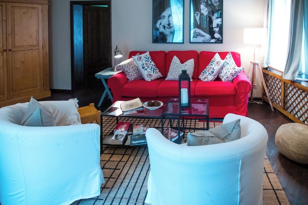 Family Apartment photo 3