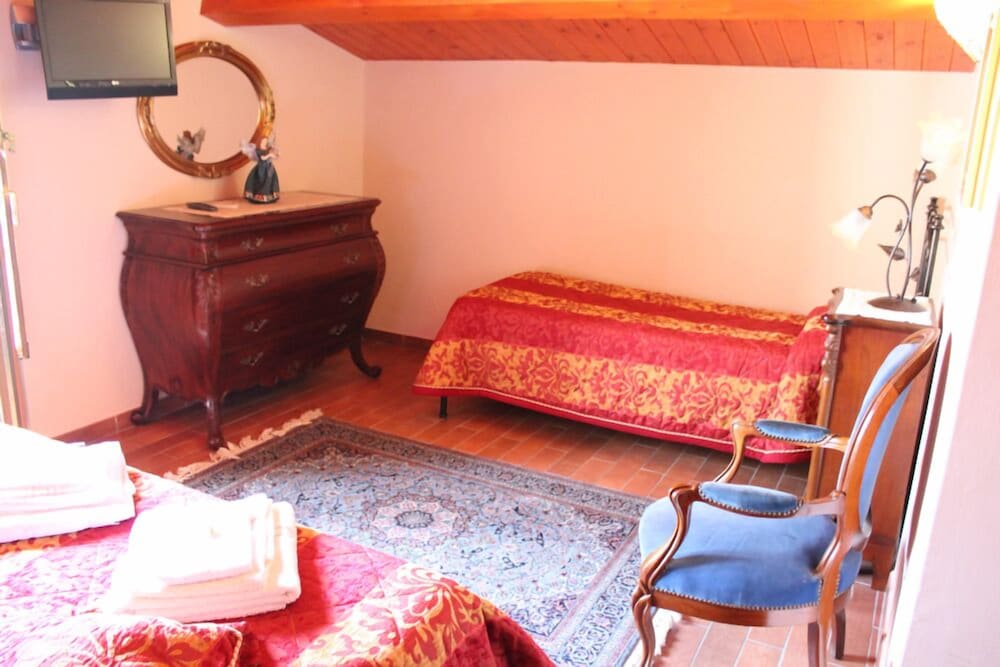 Triple Room photo 3