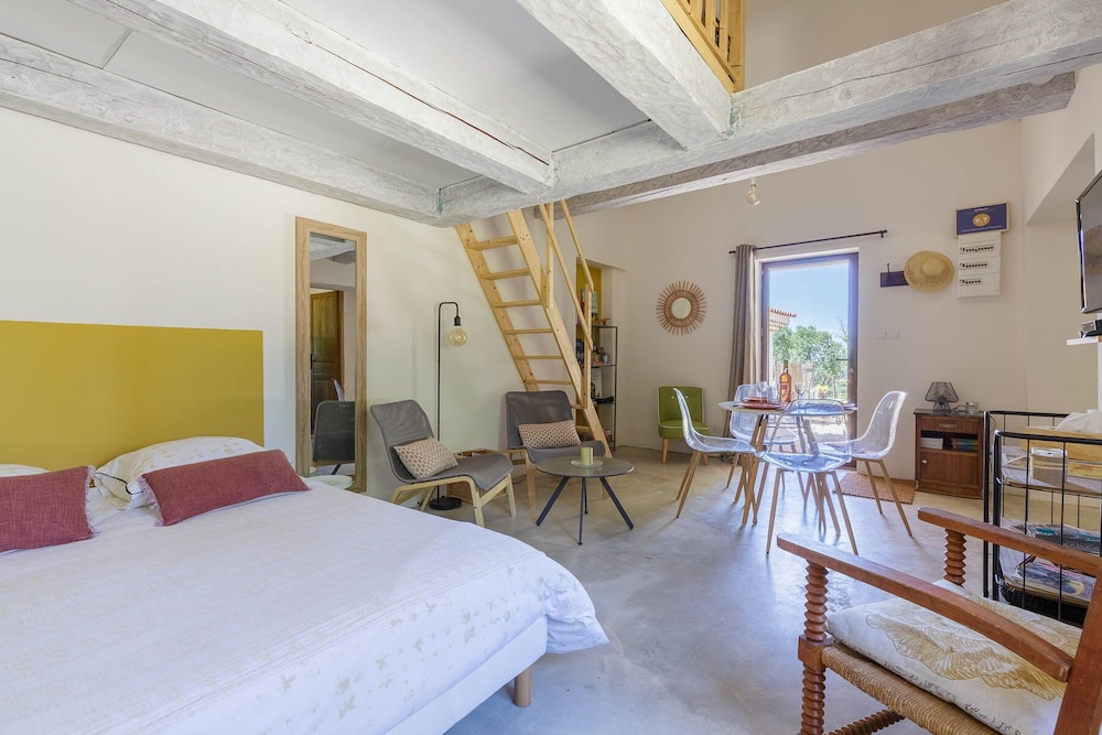 Duplex, Private Bathroom, Vineyard View (Loft Mezzanine)