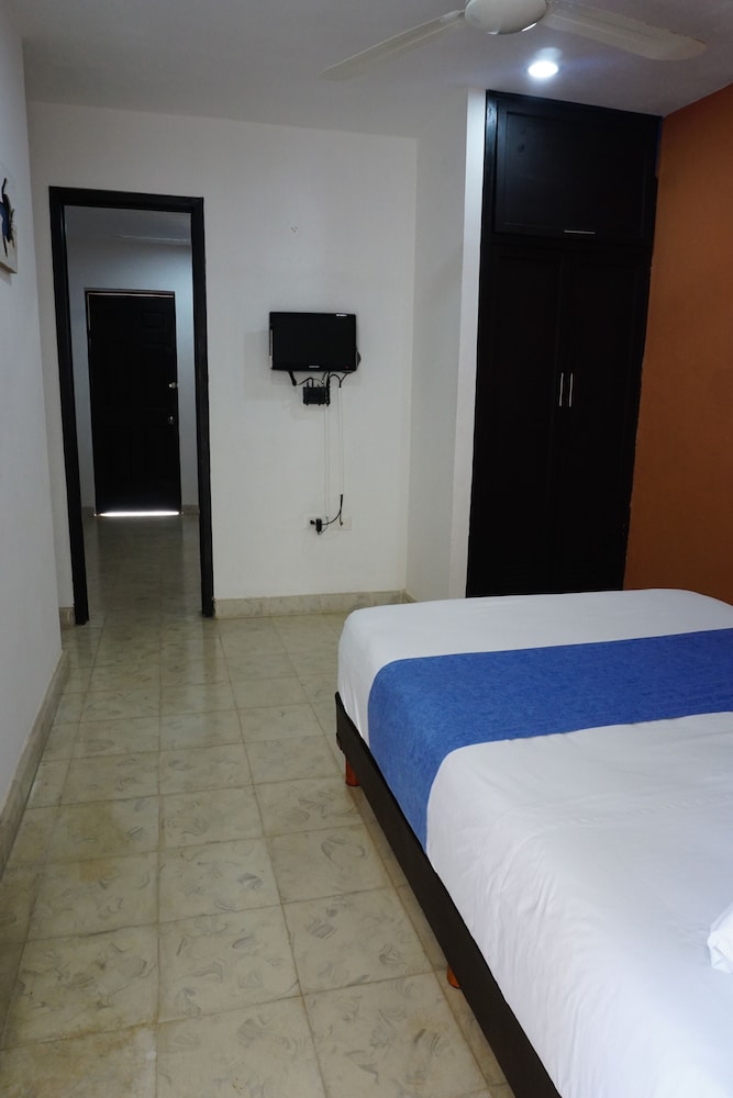 Basic Room, 1 Double Bed
