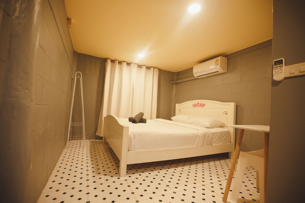 Standard Double Room - Photo 4