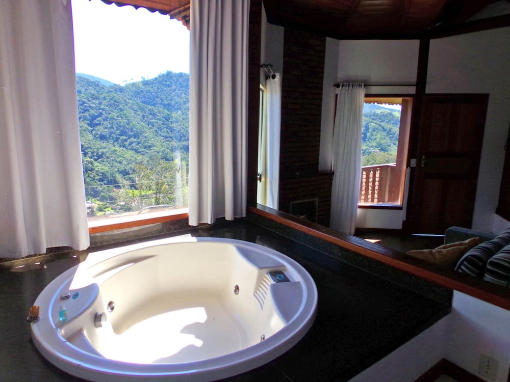Chalet, Jetted Tub photo 2