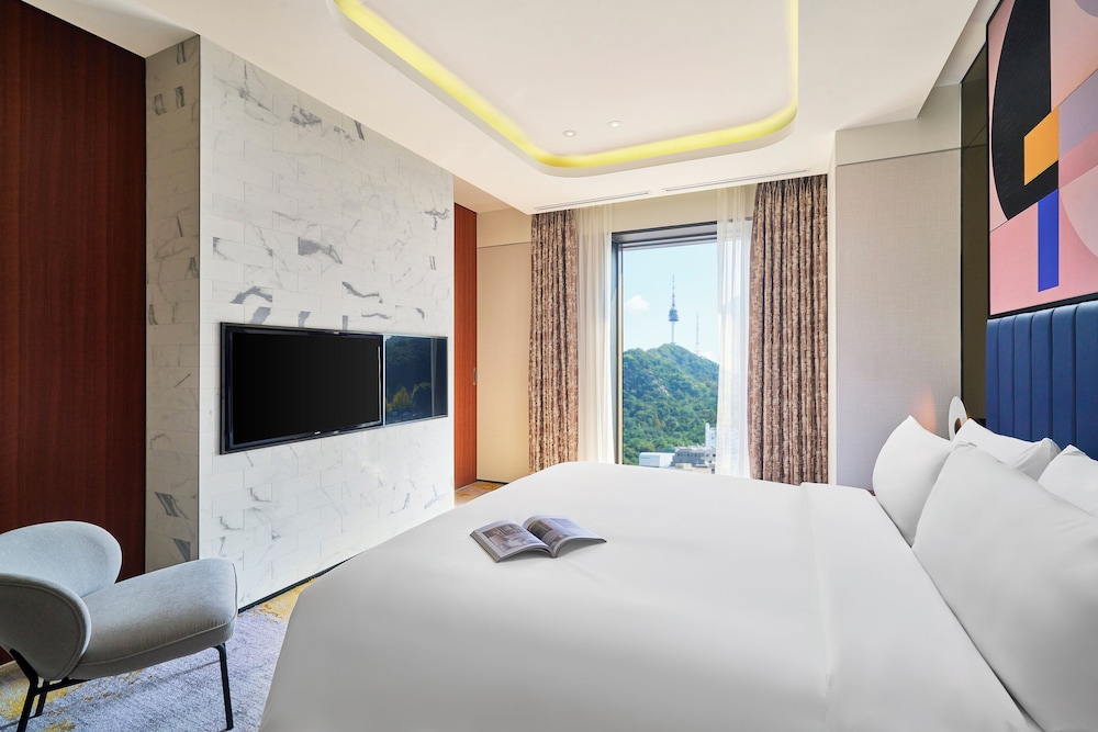 Suite, 1 King Bed (Seoul) photo 3
