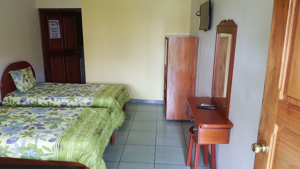 Basic Double Room photo 2