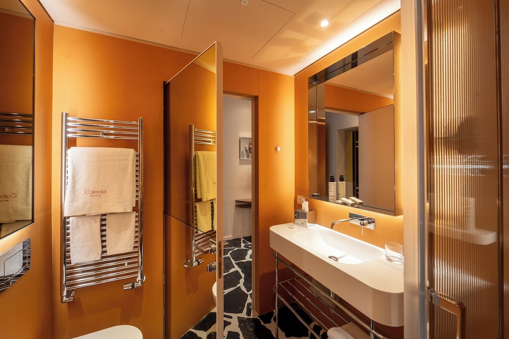 Comfort Double Room thumbnail 6