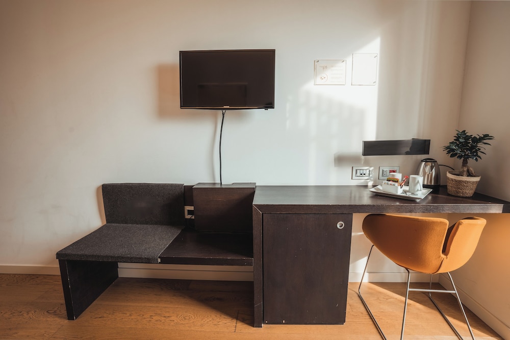 Double Room - Photo 9