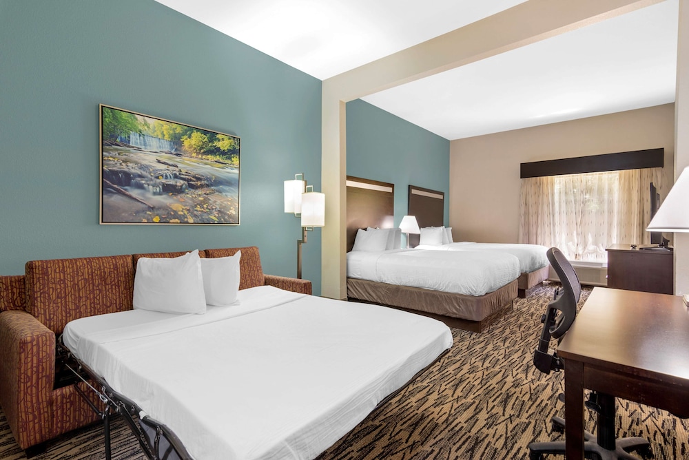 Suite, 2 Queen Beds, Non Smoking