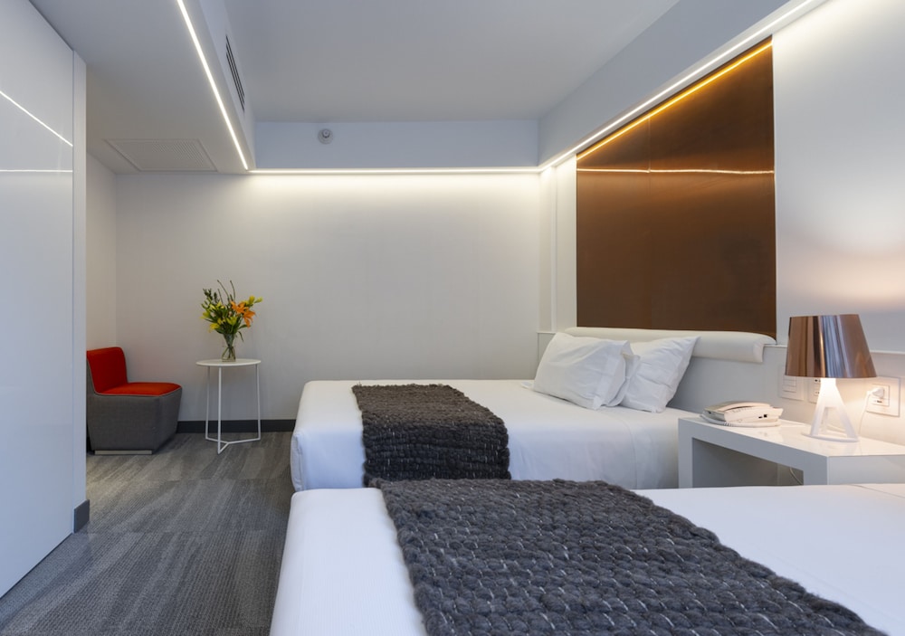 Superior Twin Room - Photo 10