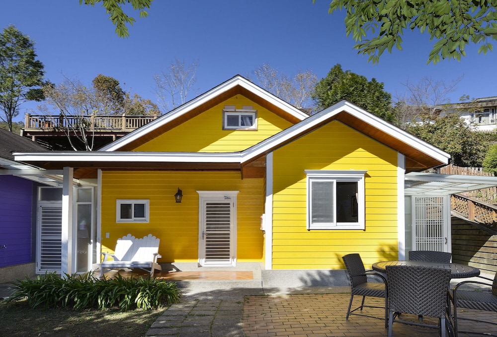 Yellow Family Mountain View Room photo 1
