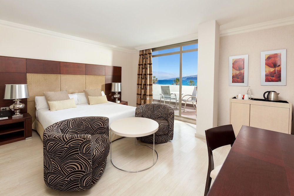 The Level Grand Premium Room Frontal Sea View with Whirlpool