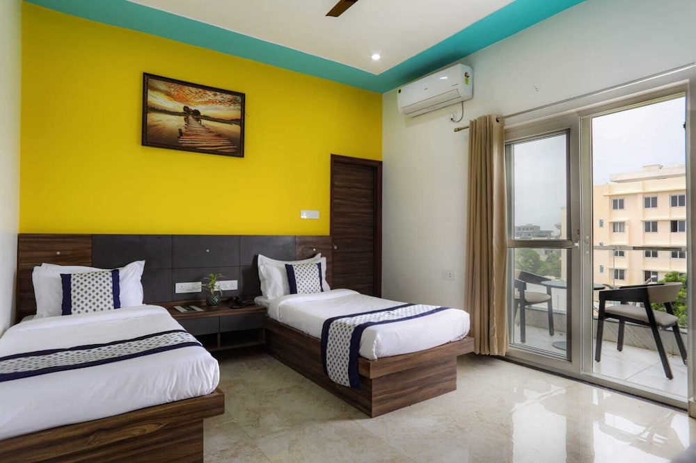 Deluxe Twin Room - Photo 1