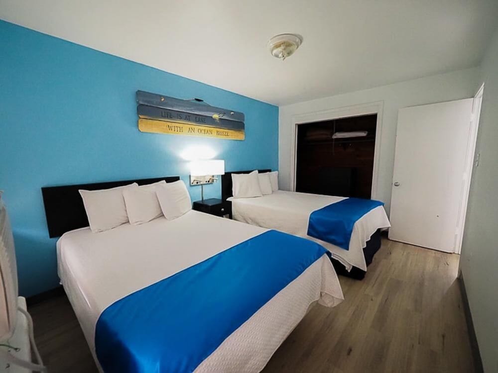 Deluxe Apartment, 1 Bedroom, Poolside photo 1