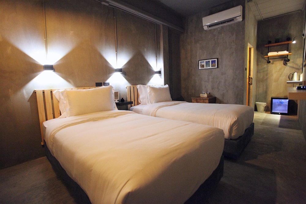 Deluxe Twin Room photo 1