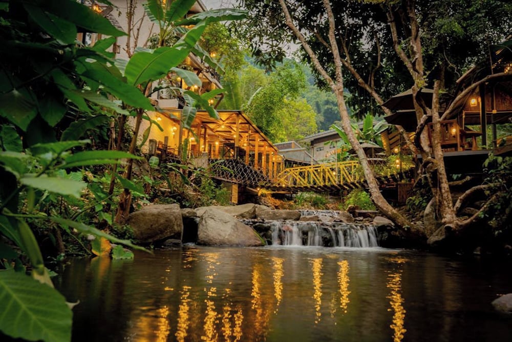 Standard River View - Photo 13